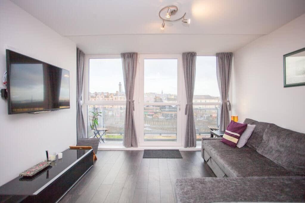 Beautiful Flat With Panoramic Views Over The City Glasgow Exterior photo